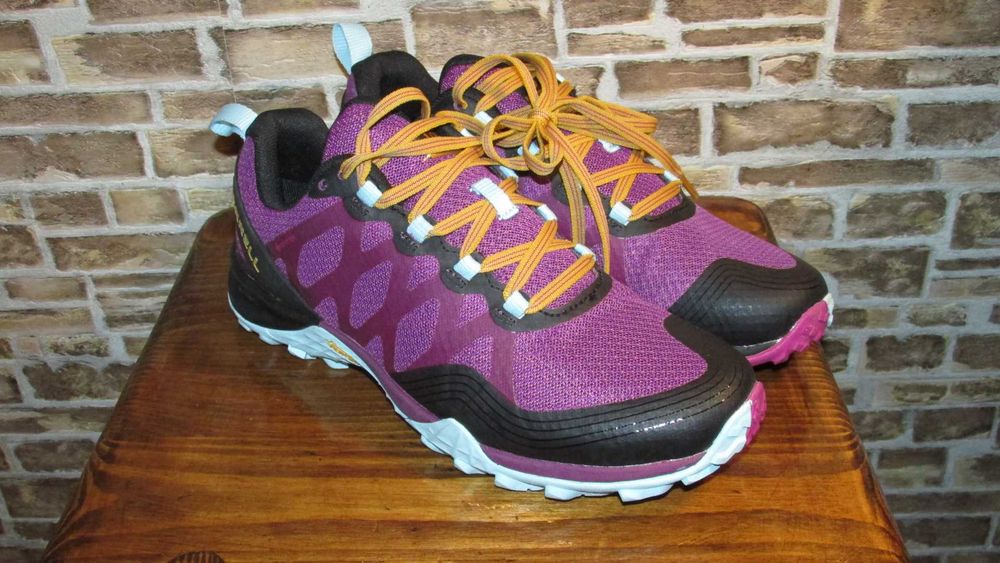 Продам кроссовки MERRELL 37,5 размер, стелька 24,5см НОВЫЕ Оригинал