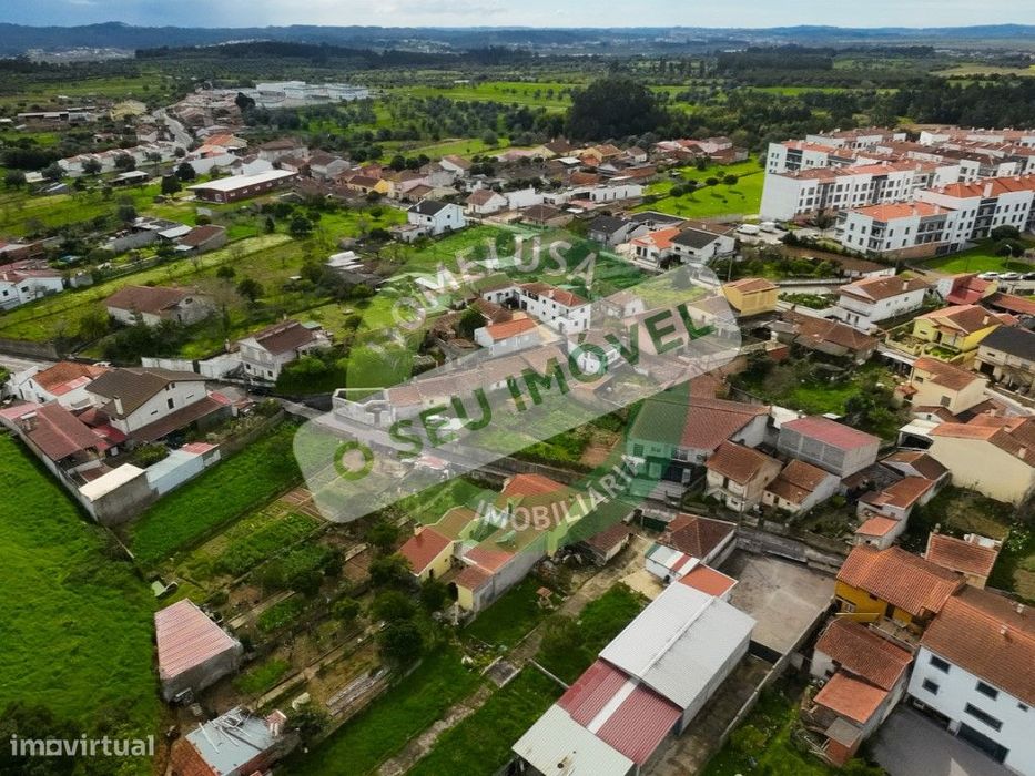 Moradia para Reconstrução em Pereira