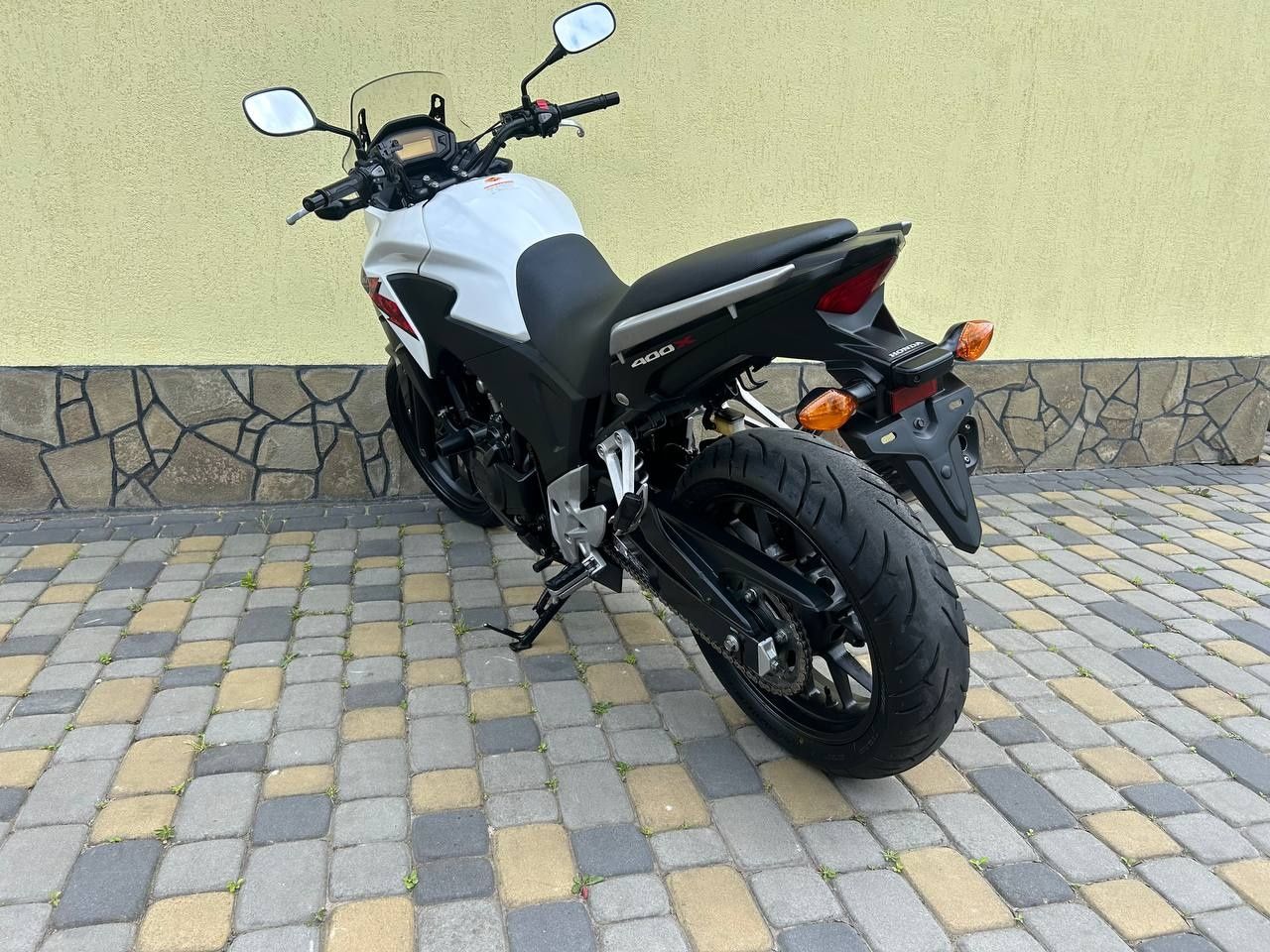 Honda cb 400x 2013