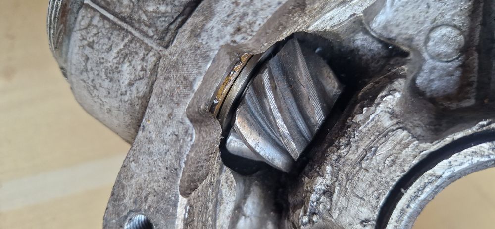 Задній міст мт днепр