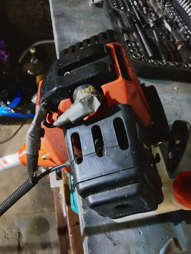 Kosa spalinowa FUXTEC
