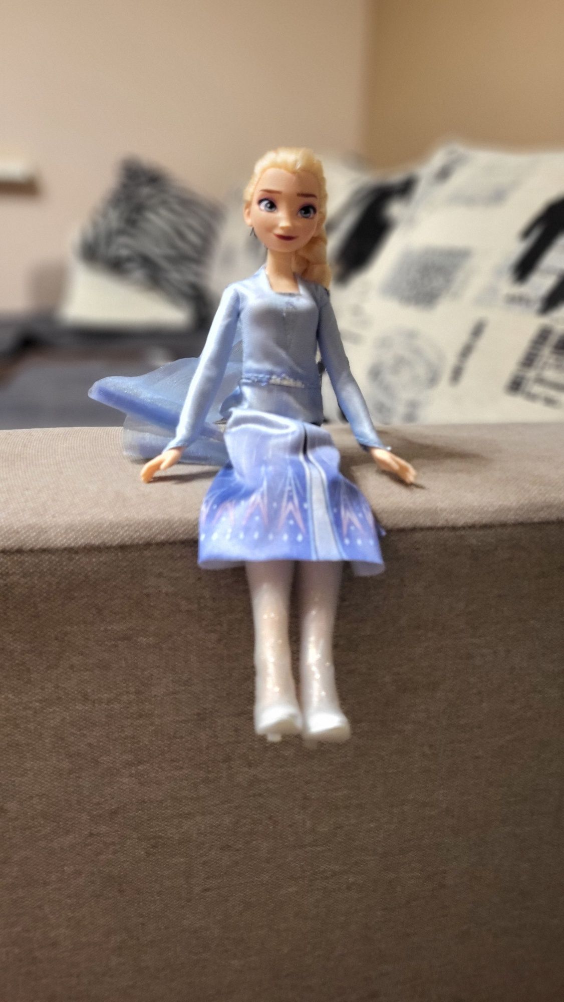 Інтерактивна барбі Ельза Холодне серце Elsa Frozen Disney