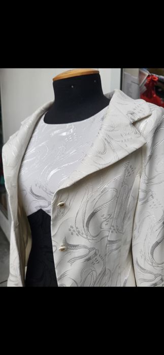 Костюм - жіноча сукня та піджак на подкладці