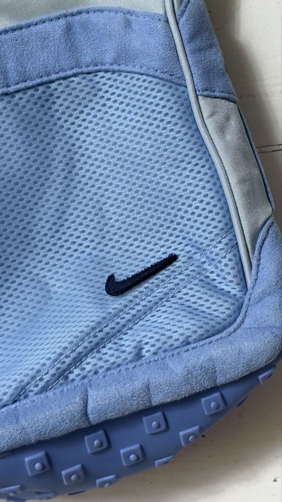 вінтажна сумка месенджер nike waffle