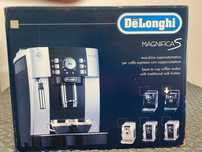 Maquina de cafe Delonghi MAGNIFICA S