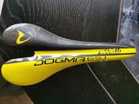 Siodelko rowerowe carbon