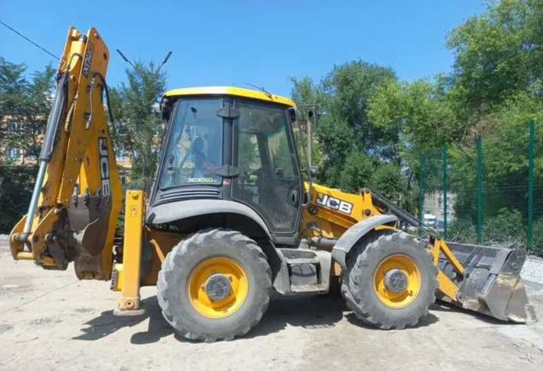 Послуги (оренда) екскаватора-навантажувача JCB 3CX