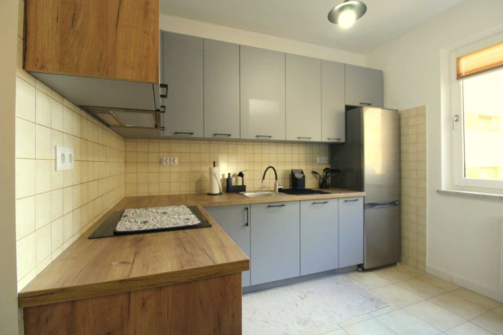 Wynajmę dużą kawalerkę typu studio, Ursynów, Metro