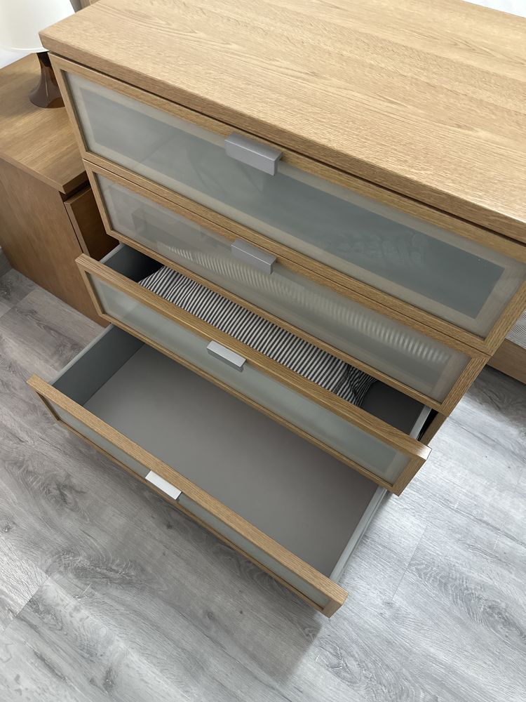 Comoda ikea 4 gavetas