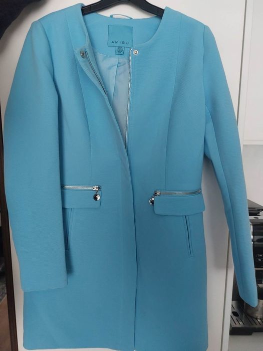 Płaszcz niebieski AMISU 36