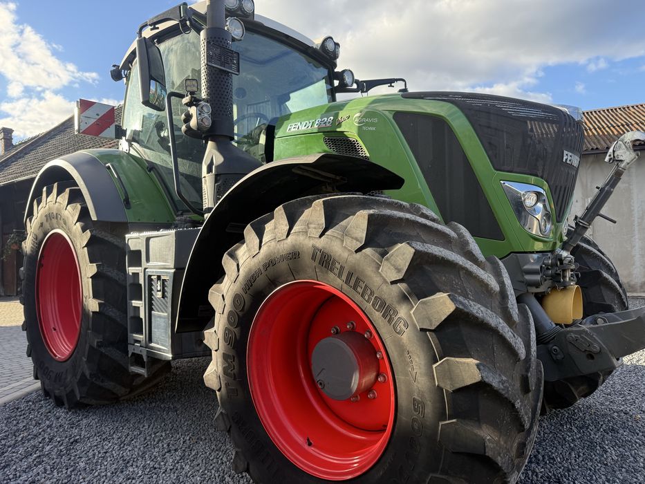Fendt 828 profi plus z Niemiec 2021 Tuz Wom