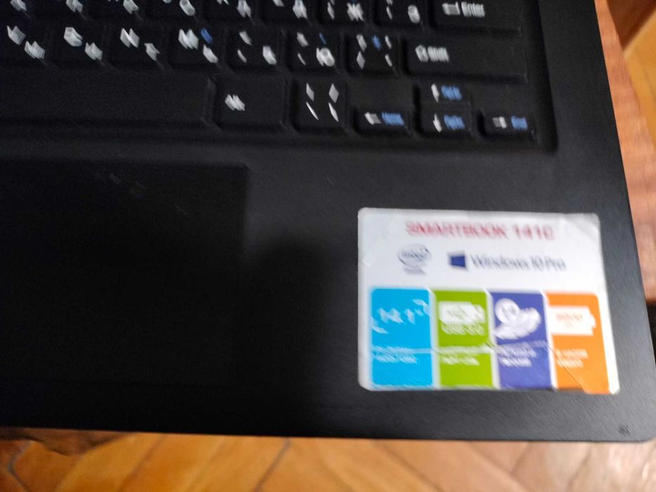 Prestigio 141c тонкий ноутбук  с экраном 14  FullHD 1980x1020 4 ядра