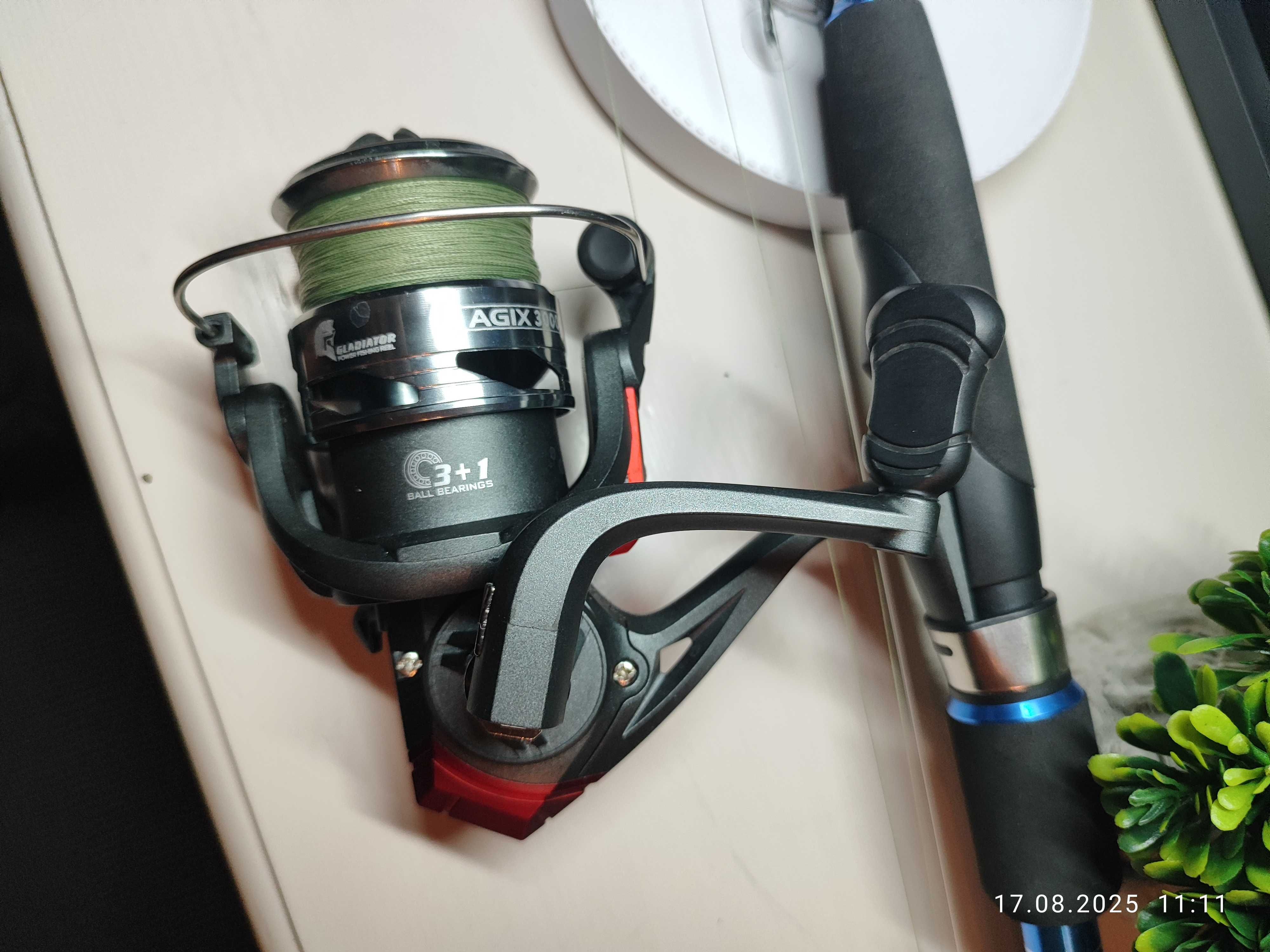 Продам катушку Gladiator Agix 3000
