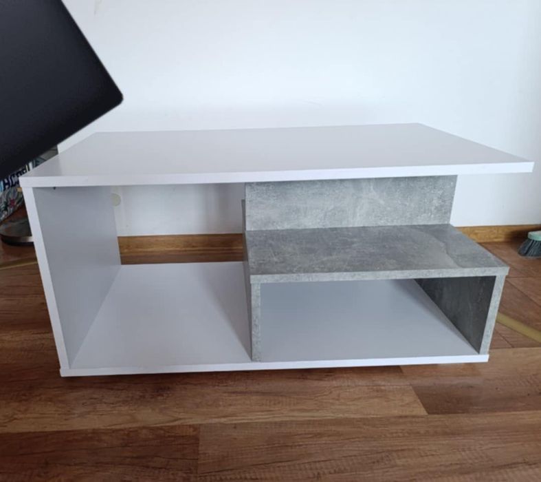 Stolik kawowy do salonu