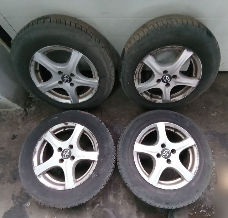 Koła alufelgi 15&quot; opony letnie Toyota Corolla 195/65 R15