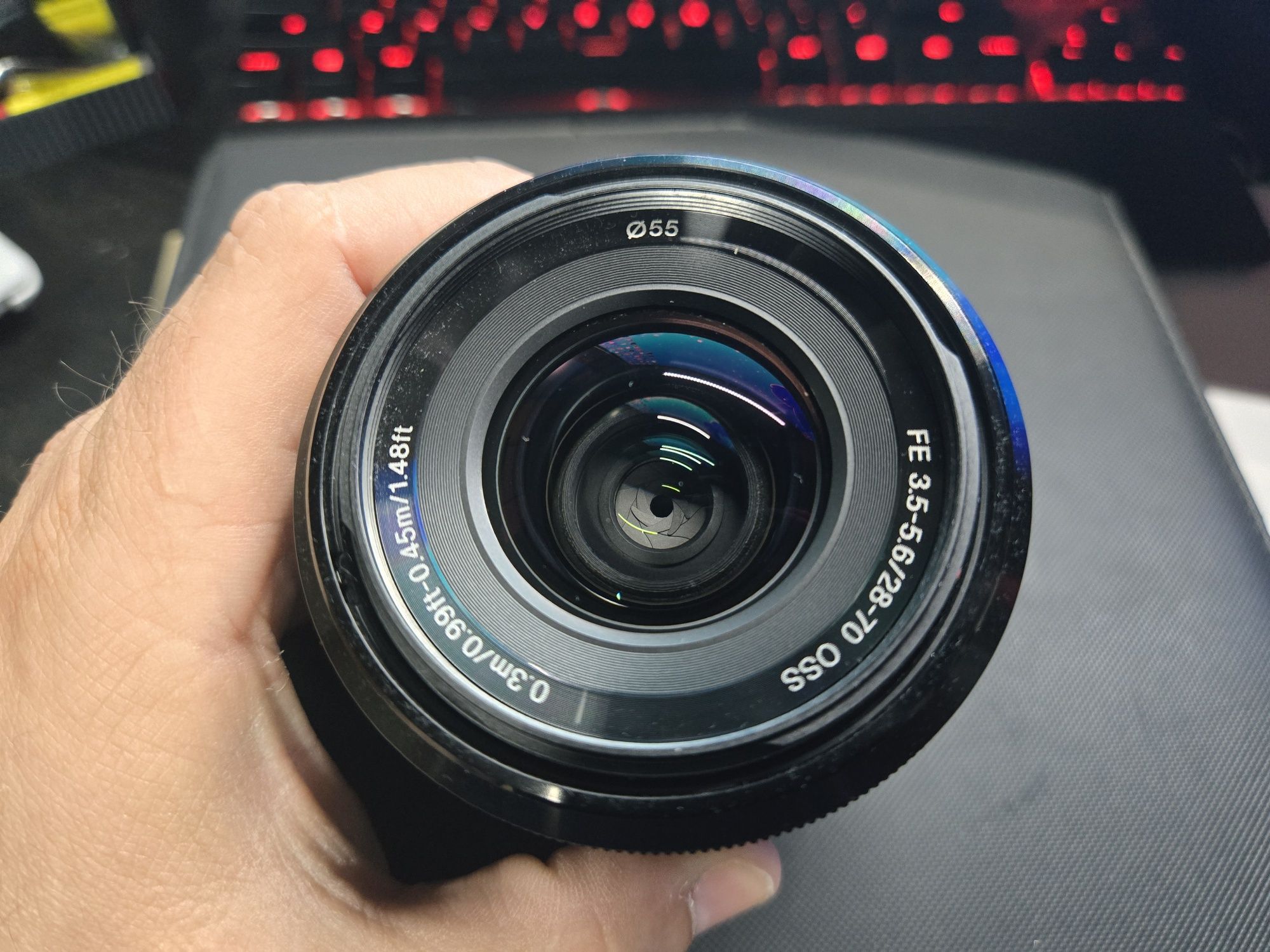 Lente 28mm a 70mm 3.5 a 5.6 Sony FE full frame