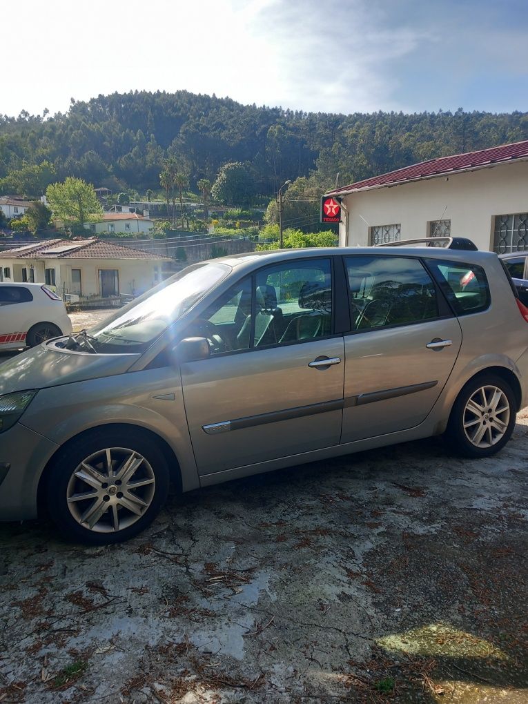 Renault Grande Senic 1.9 DCI