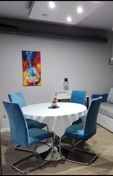 Szklany okrągły stół 110cm  i 4 krzesła