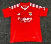 T-shirts futebol novas