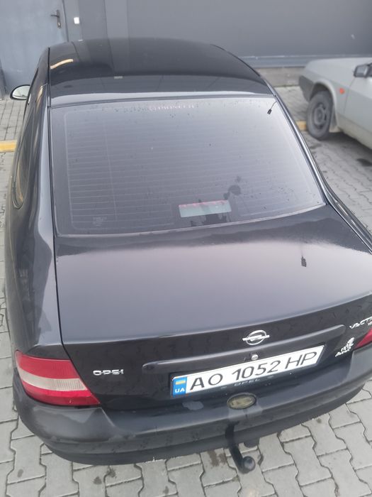 Автомобіль Опель Вектра Б