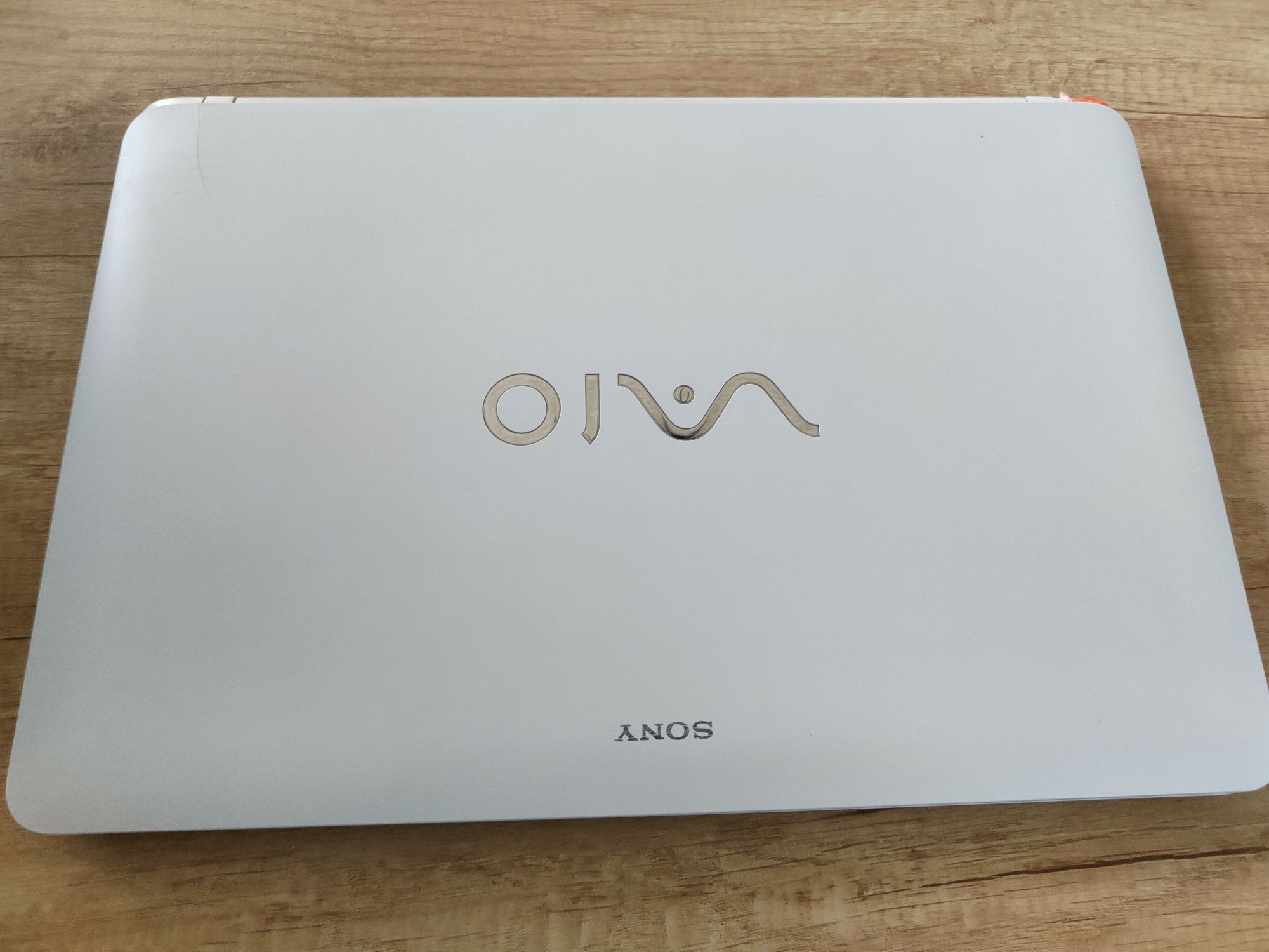 Laptop Sony Vaio biały SVF152A29M z oryginalnym zasilaczem