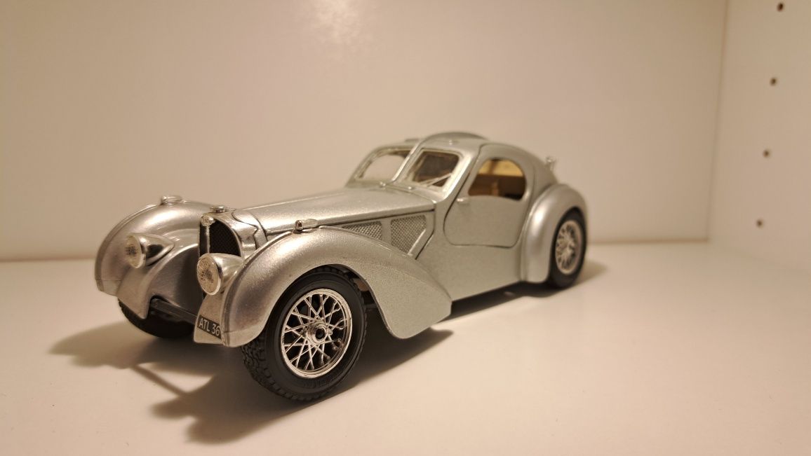 Bugatti Atlantic Bburago Burago 1/24