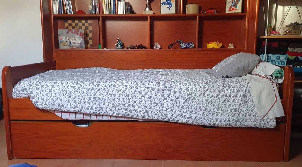 Estúdio completo com escrivaninha