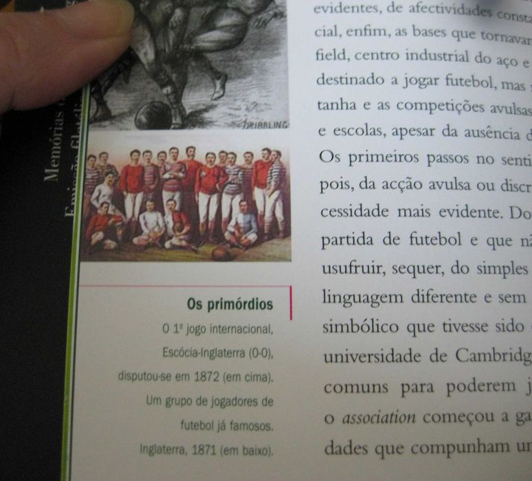 Livro "História do Futebol em Portugal" CTT s/ Selos