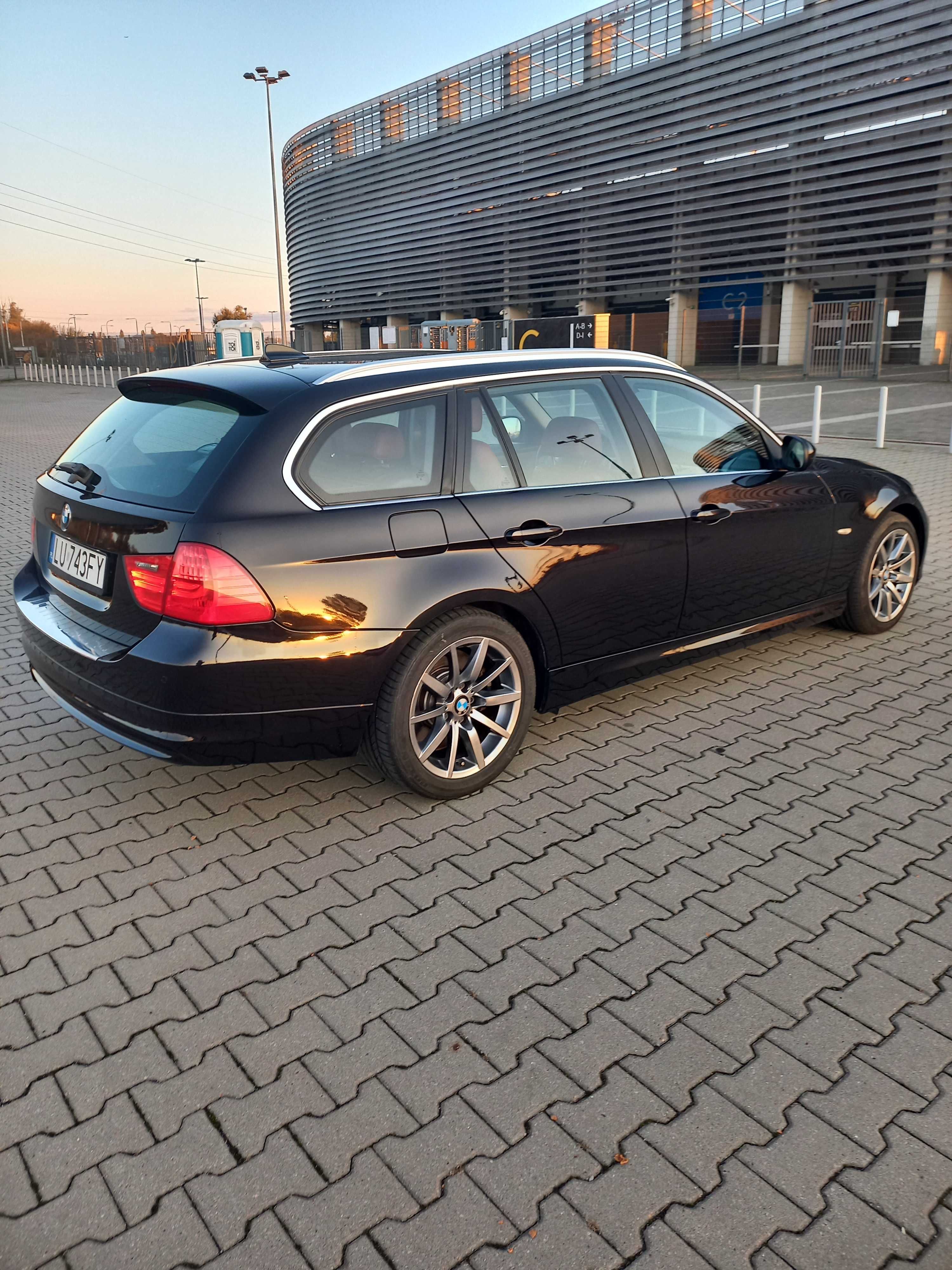 Samochód osobowy BMW e91 330xd