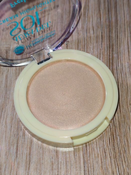 Zestaw kosmetyków Bell HypoAllergenic Rlm róż w kremie bronzer tusz