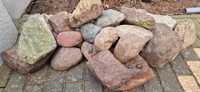 Kamienie średnie i duże i małe jako ozdoba na ogród