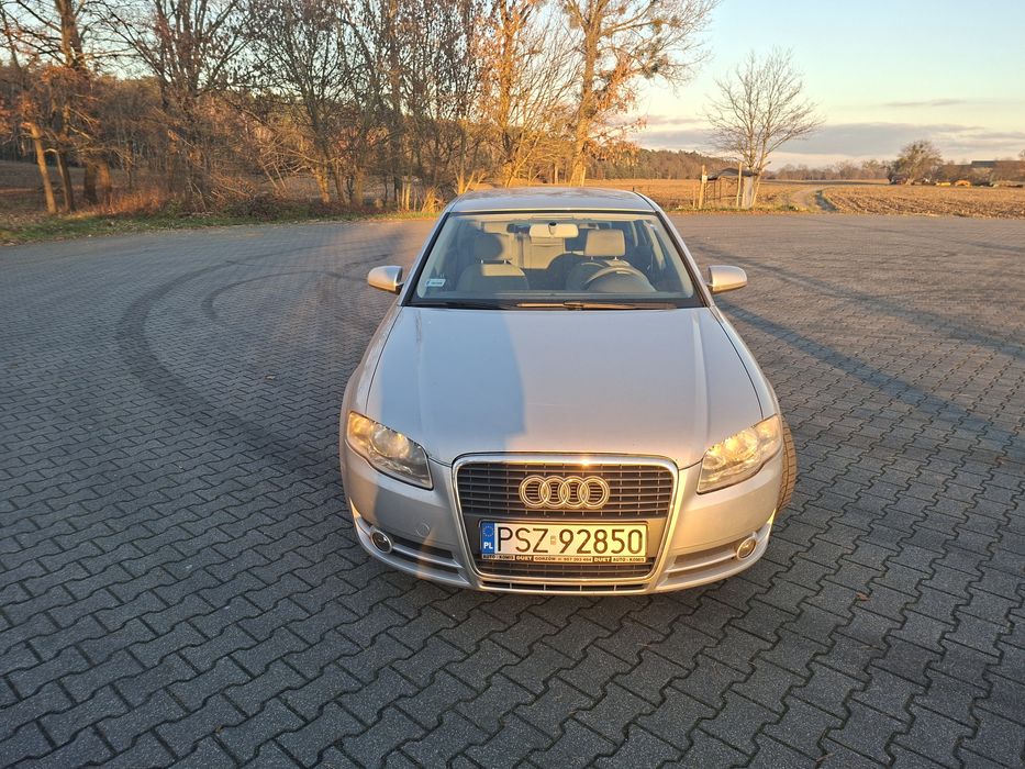 Audi A4b7 2.0 benzyna