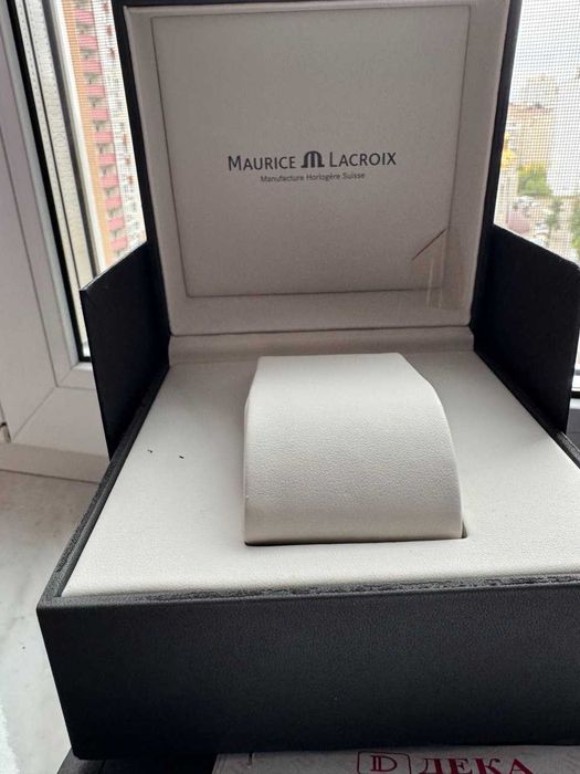 Продам годинник Maurice Lacroix MP6378-PS101-920