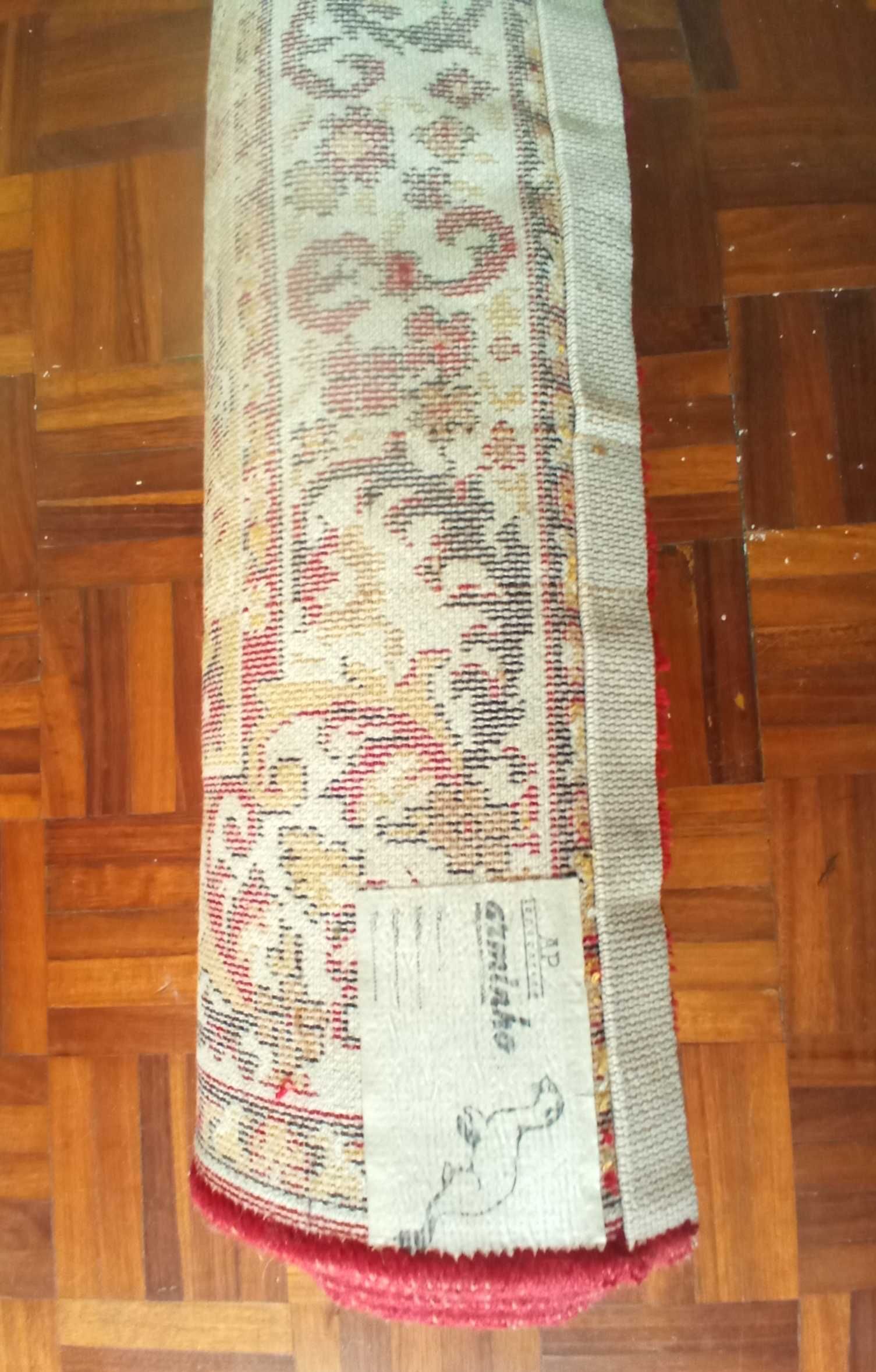 Tapete bordeaux 1,76x1,25 50€