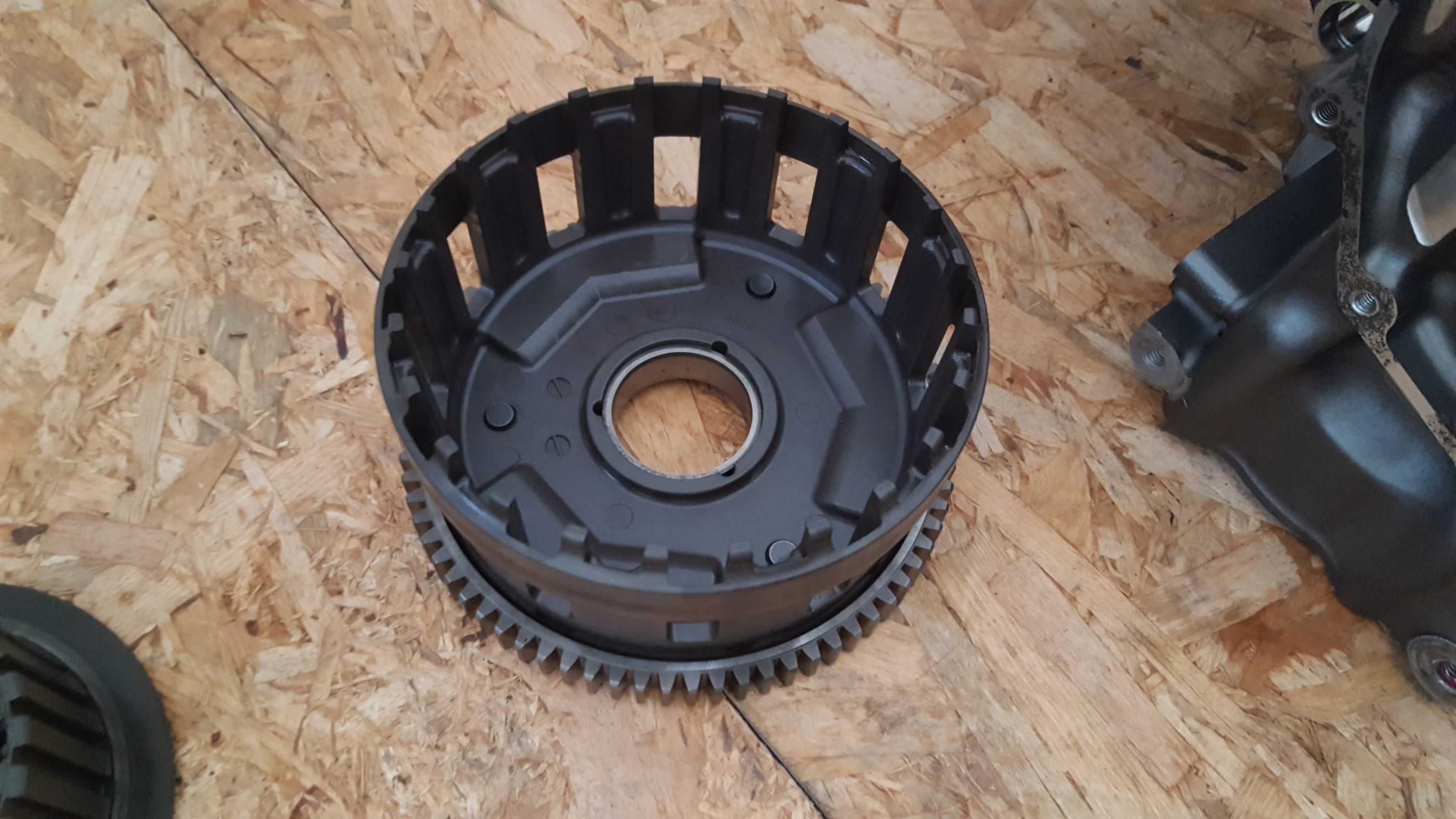 Silnik Kawasaki h2 turbo tryb skrzynia magneto stator dekiel pompa