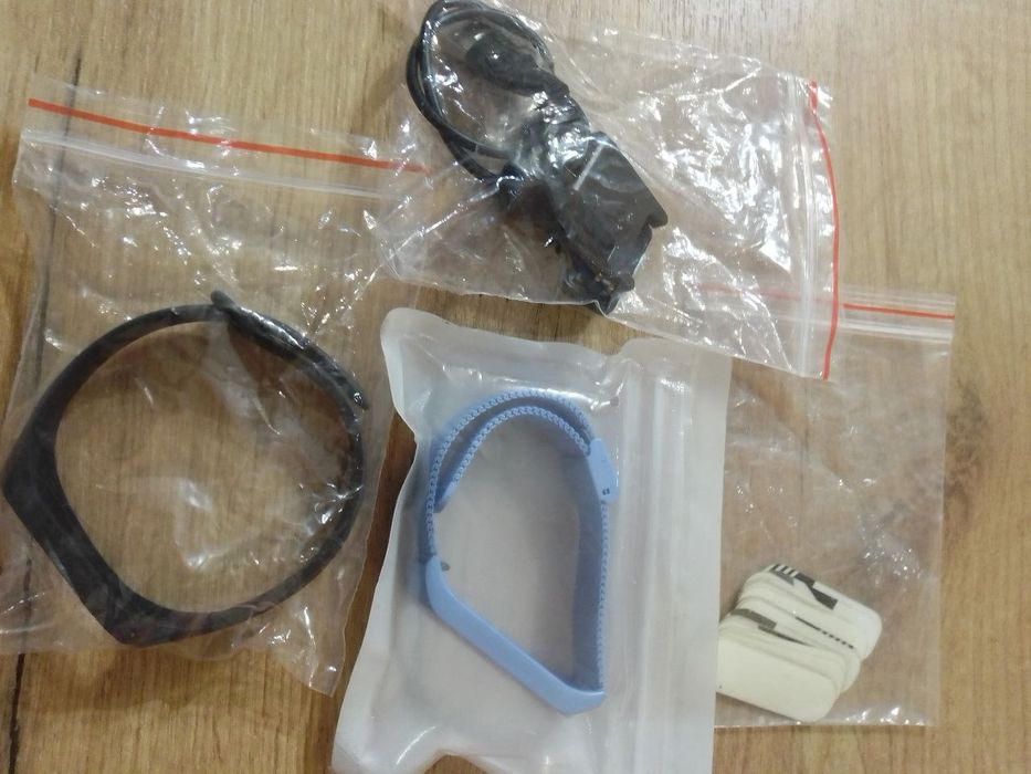 Mi band 4 аксесуари плівки ,браслети ,зарядний пристрій