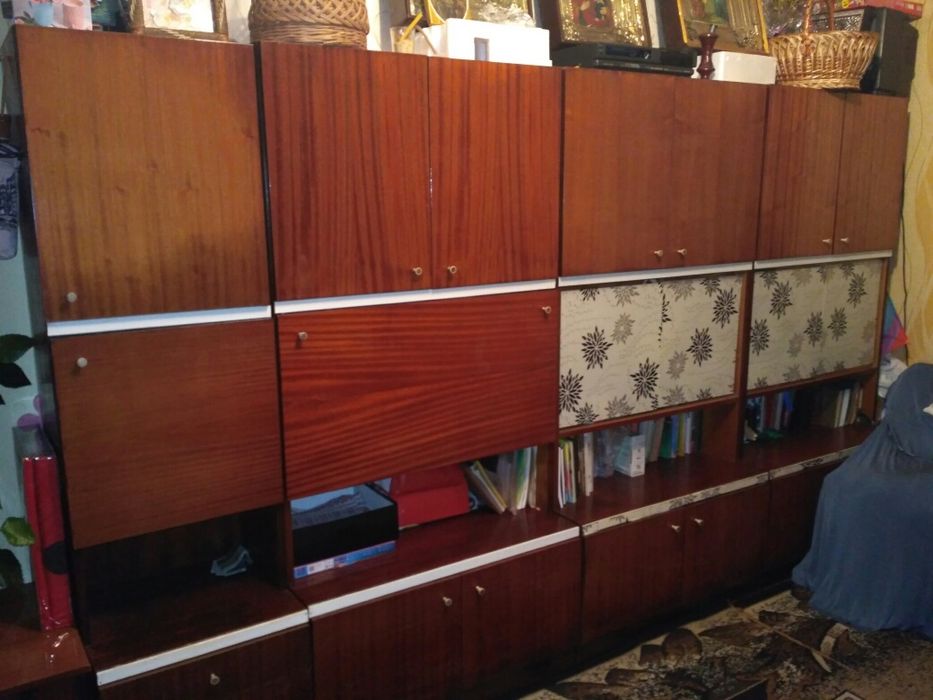 Продам  срочно стенку