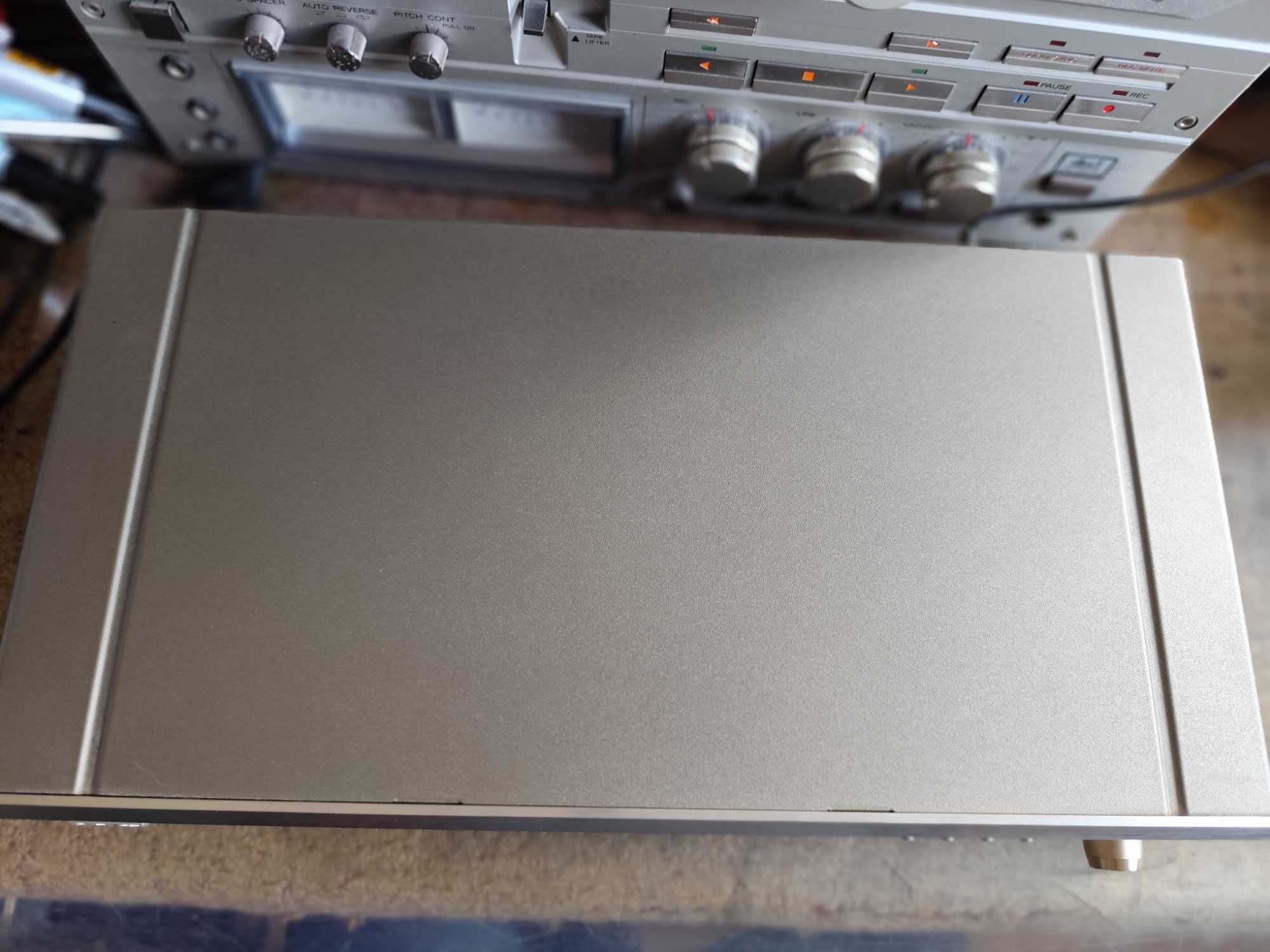 tuner Denon TU-245 Champagne!