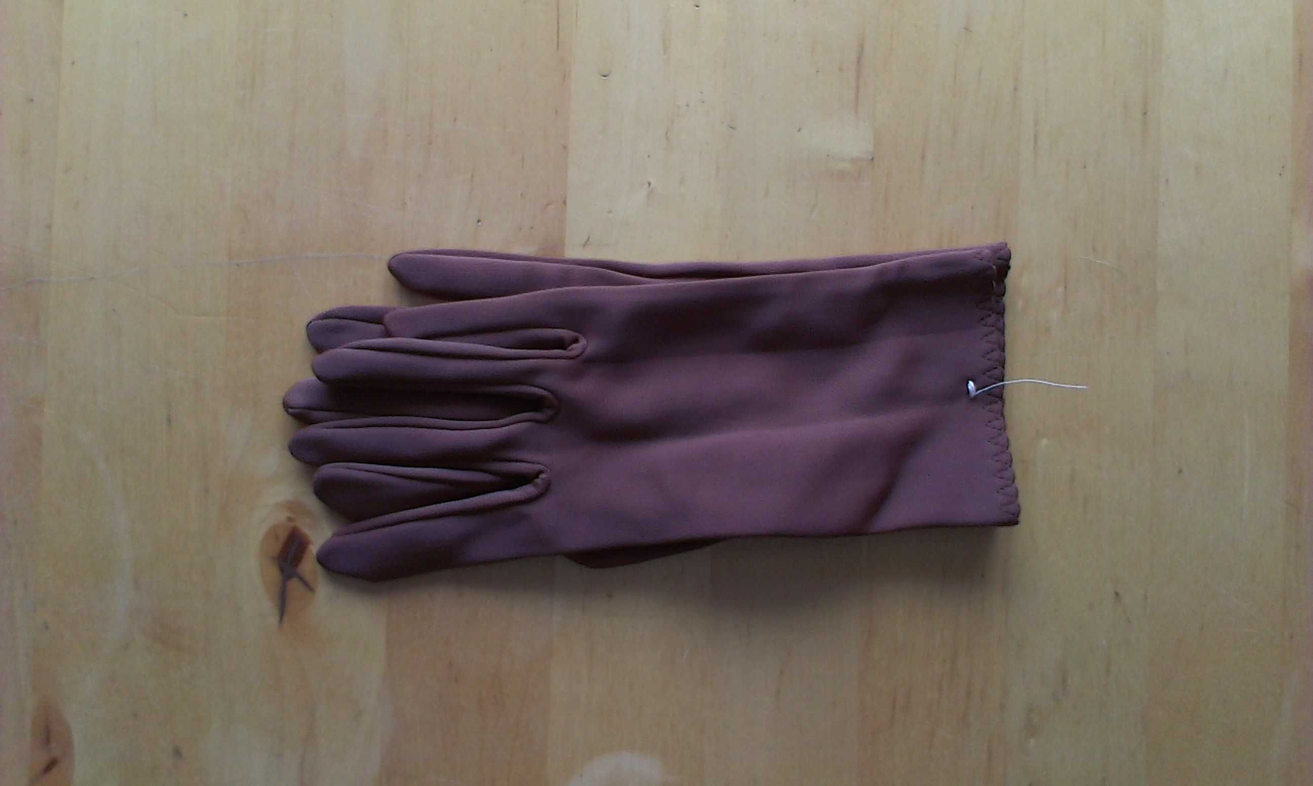 Cienkie brązowe damskie rękawiczki