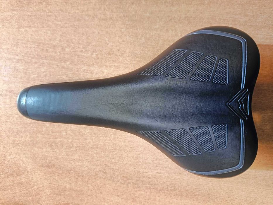 Siodło Siodełko rowerowe czarne góral MTB Merida NOWE