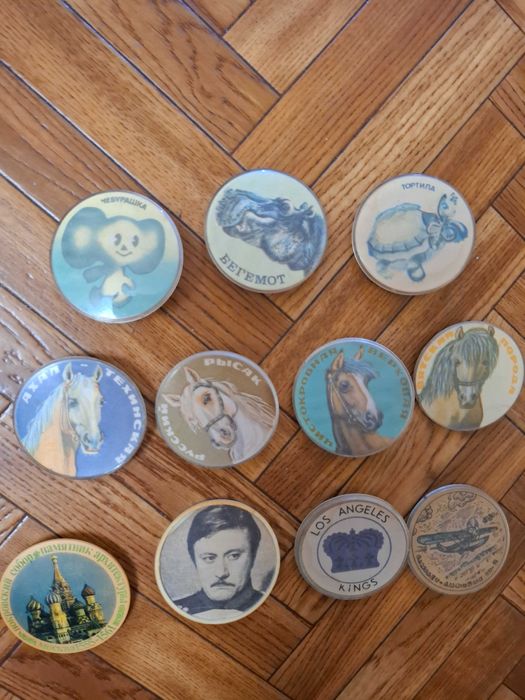 Значки советские , D 5 см