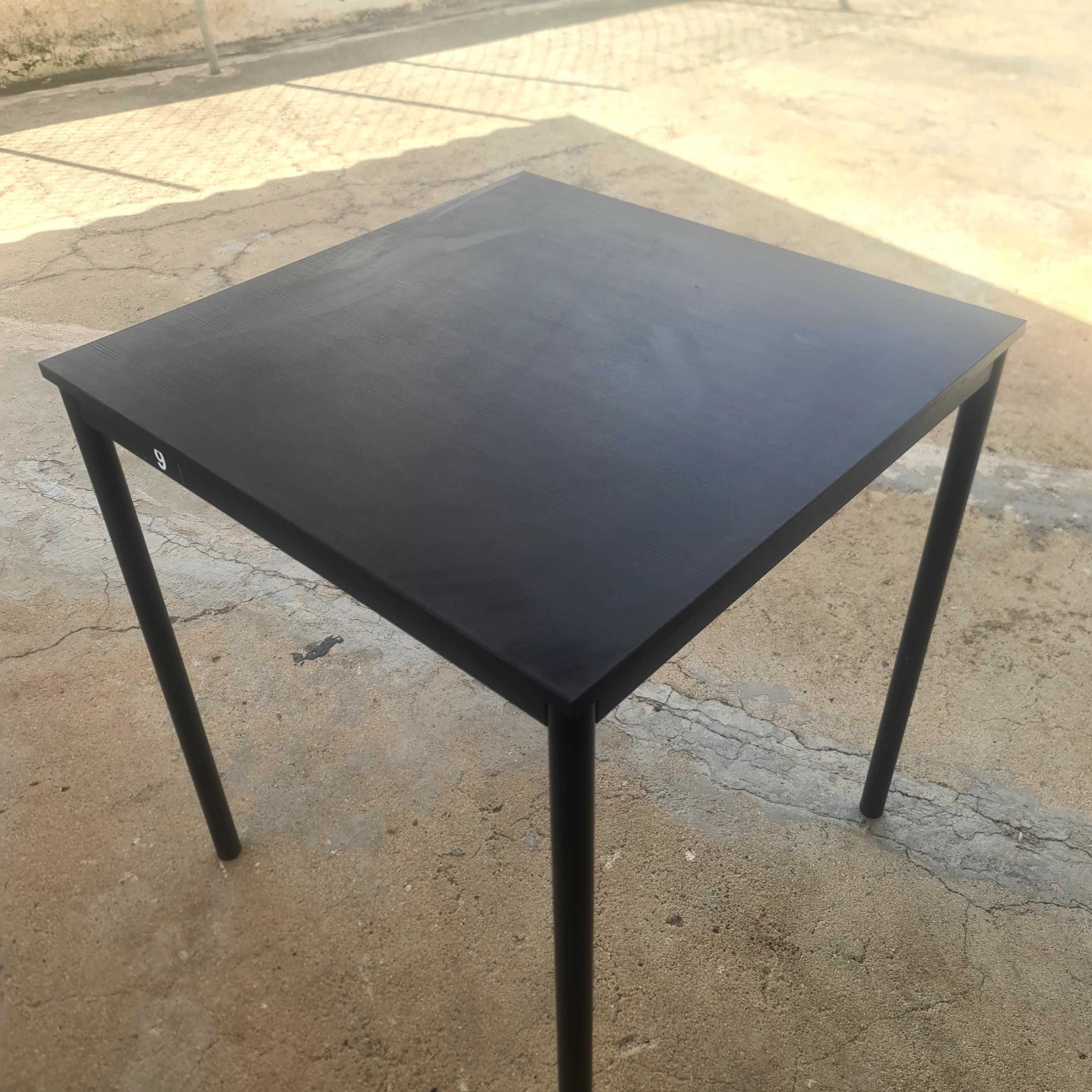 Mesa de refeição... vendo urgentemente