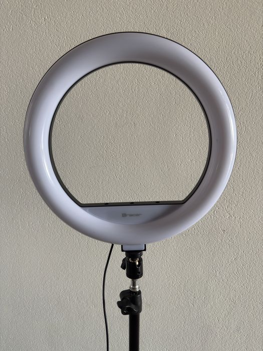 Lampa pierścieniowa Tracer 30cm ze statywem