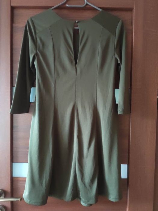 Sukienka na rękaw 3/4 khaki - Sinsay, rozmiar XS