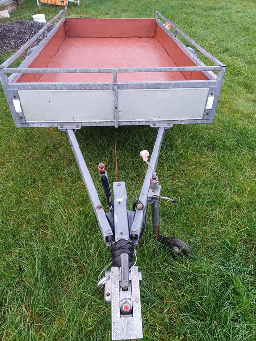 PRZYCZEPKA samochodowa 1300 DMC