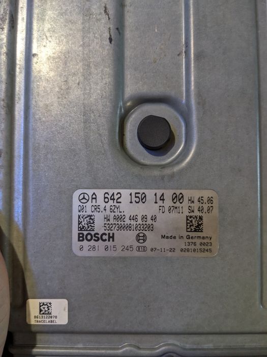 W211 3.0 A6421501400, 0281015245 эбу мозги блок управления двигателем