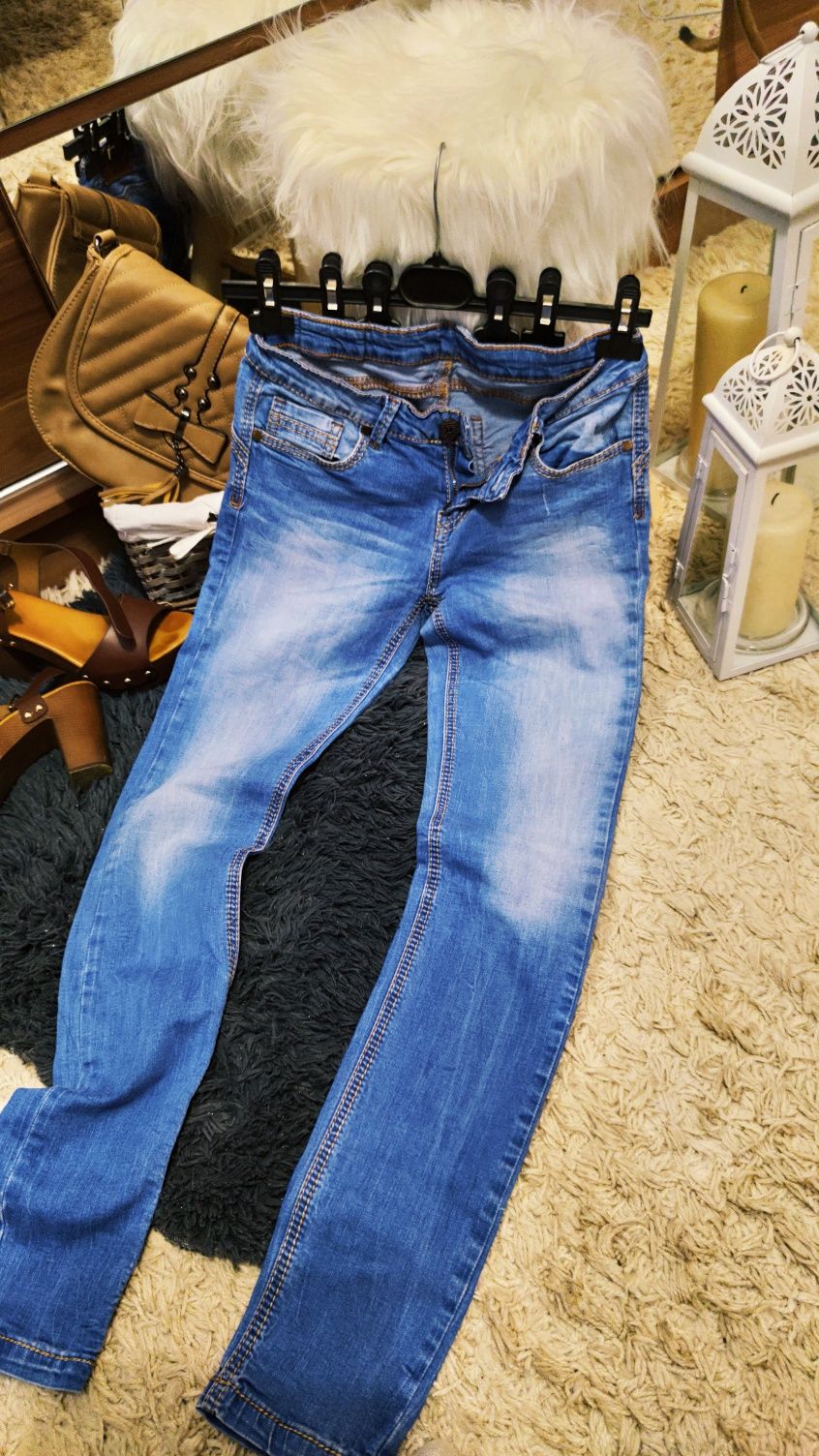 Spodnie jasne jeansy
