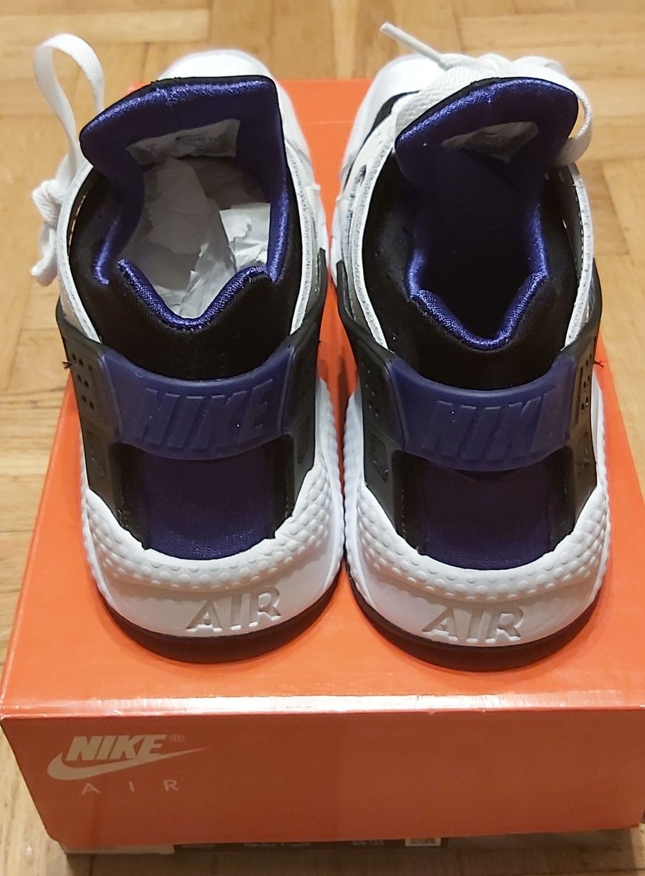 Buty damskie  Nike Air Huarache rozmiar 40,5 (26cm)