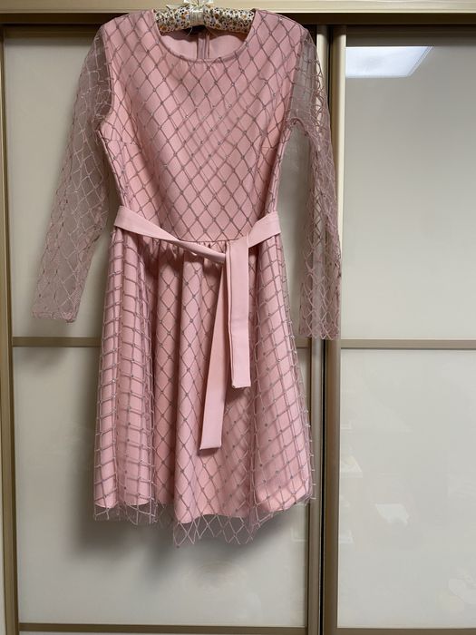 Красива сукня , плаття