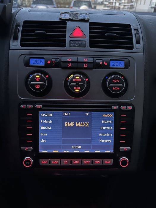 Volkswagen Touran 2.0TDI 170km Automat DSG Skóry Bixenon